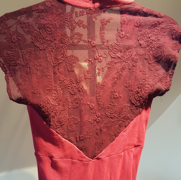 Blouse - Picture 2 of 2